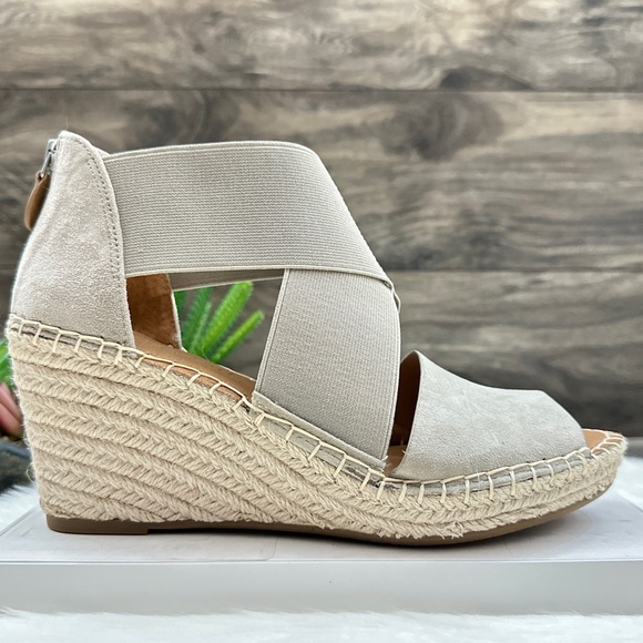 NIB Gentle Souls by Kenneth Cole Colleen X Elastic Espadrille Suede Wedge Sandal - Picture 6 of 14